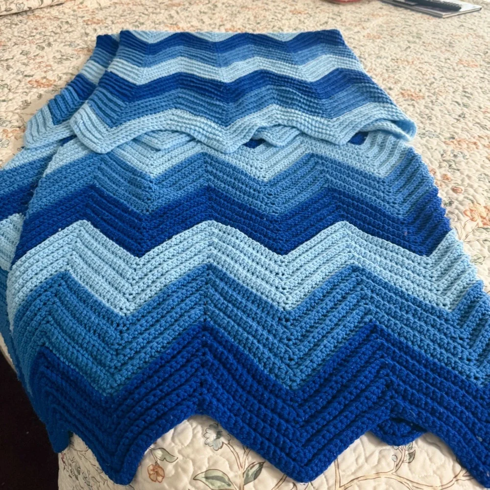 Handmade Crochet Afghan Blanket Blue Chevron Ripple Zig Zag Throw Knit Bedding